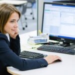 Plongée dans le métier essentiel de gestionnaire de paie avec la formation Studi